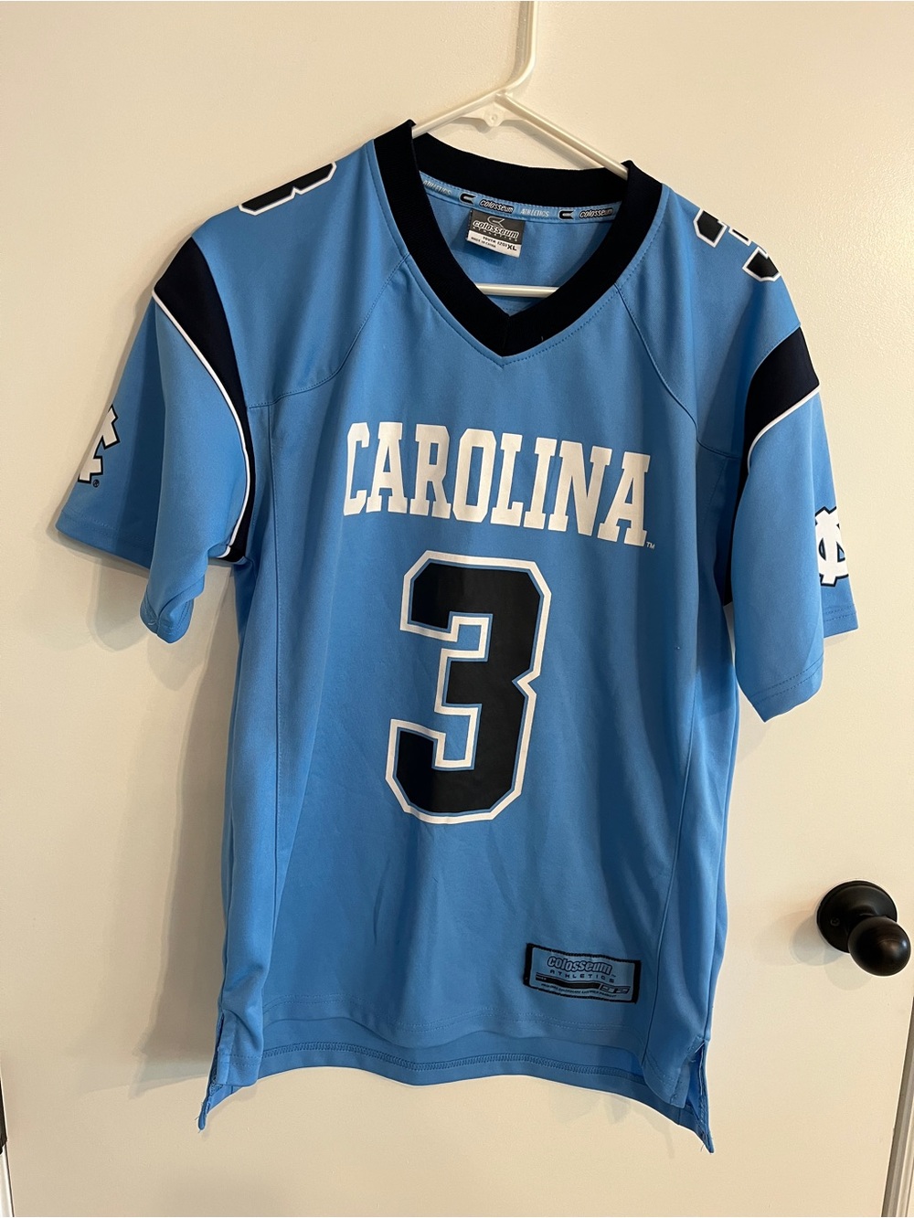 Youth Size 20 (xl) Colosseum Athletics Carolina Tar Heels #3 Jersey
